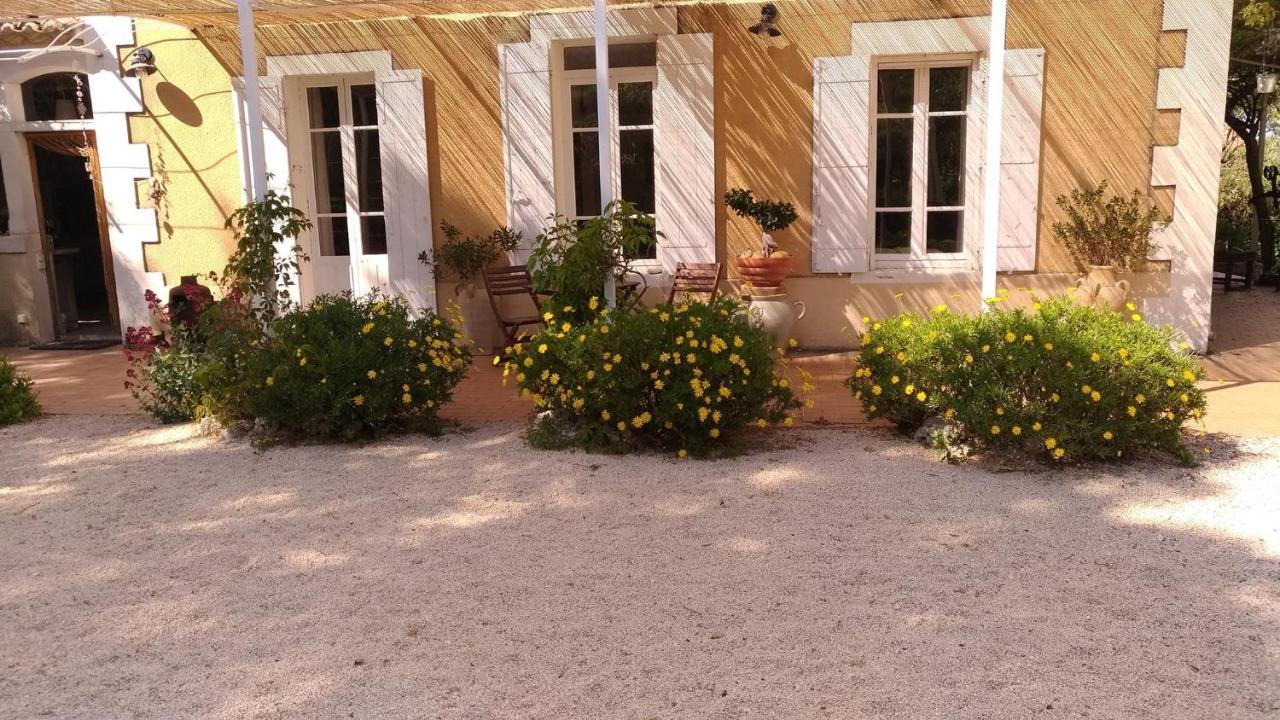 Le Fer En Ceze Bed and Breakfast Sabran Εξωτερικό φωτογραφία