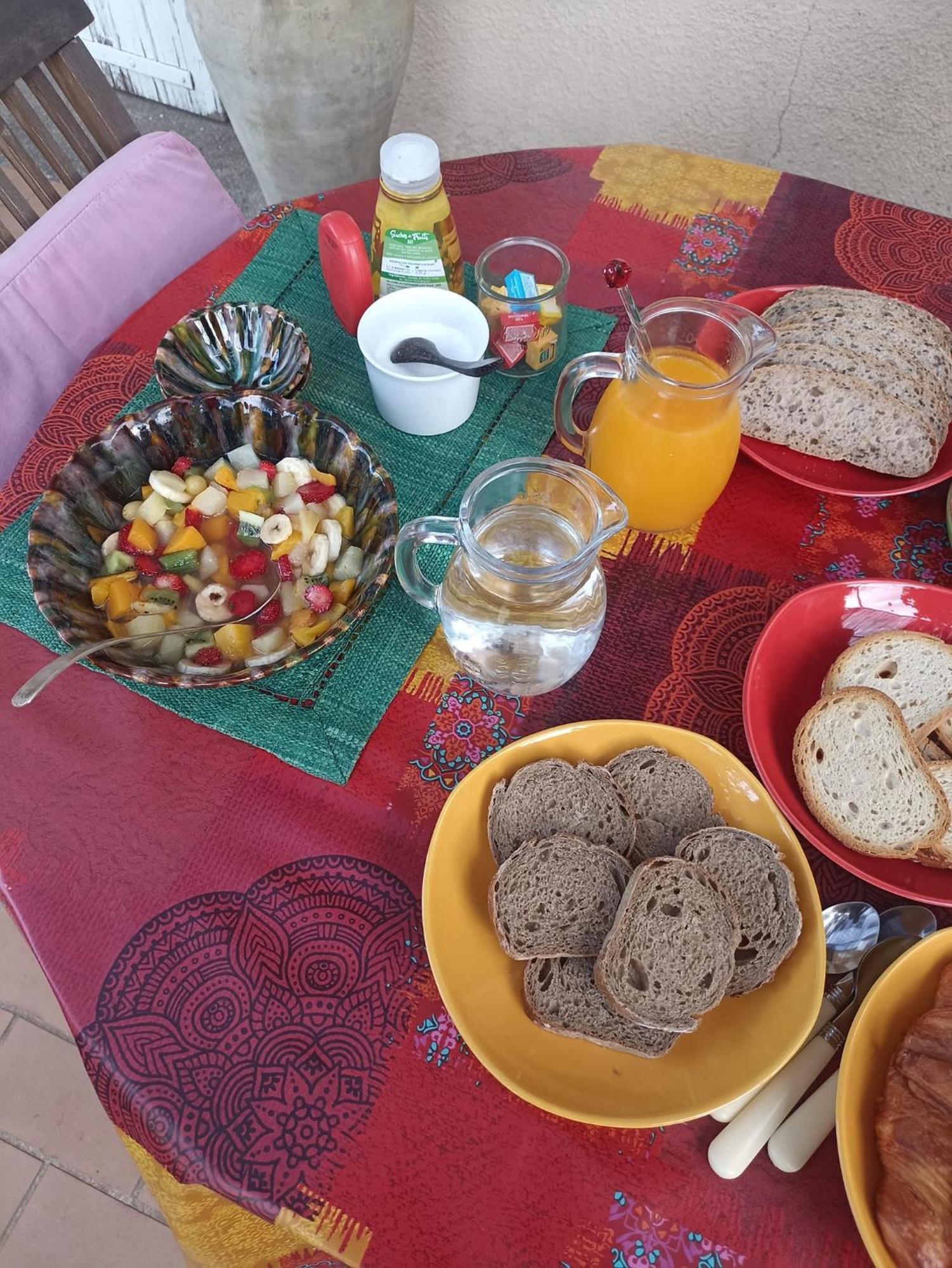 Le Fer En Ceze Bed and Breakfast Sabran Εξωτερικό φωτογραφία